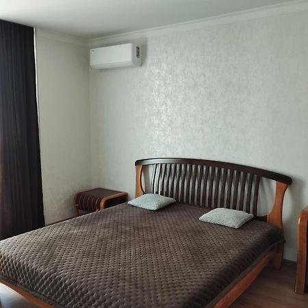 Vip Квартира Жк Київ Скай Рівненська, 4 Lutsʼk Extérieur photo